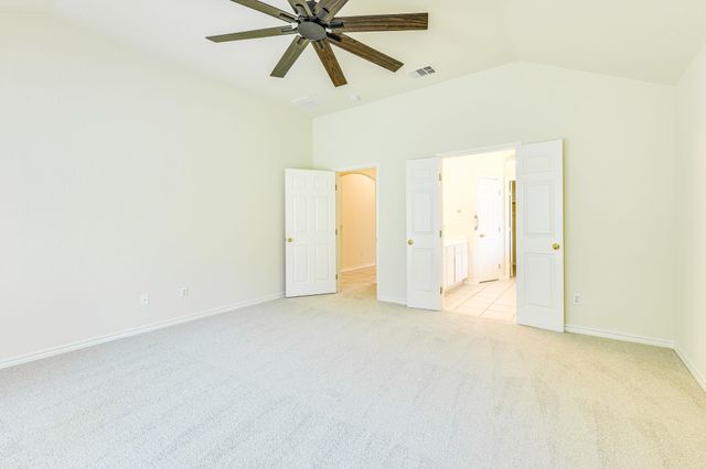 111 Arrowhead LN, Georgetown, TX 78628