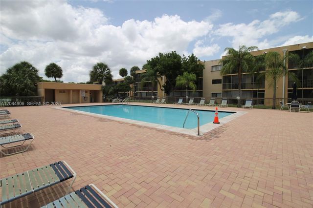 8415 SW 107th Avenue 359W, Miami, FL 33173