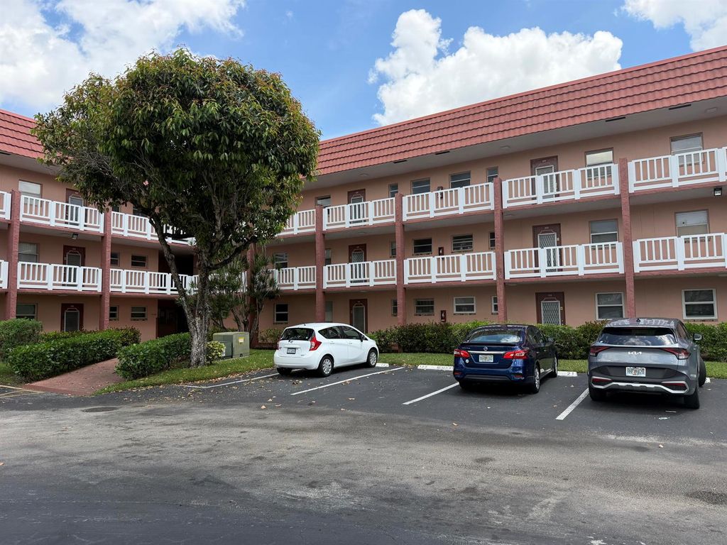9441 Sunrise Lakes Boulevard 308, Sunrise, FL 33322