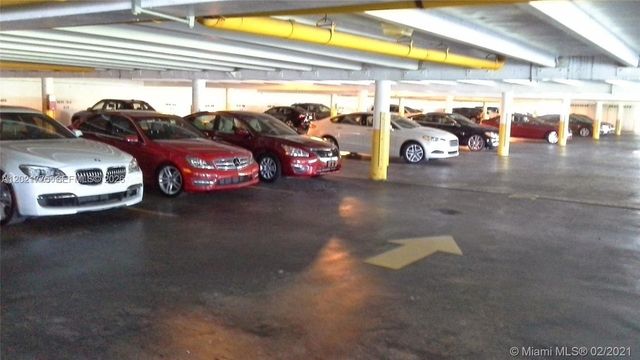12550 Biscayne Blvd 220, North Miami, FL 33181