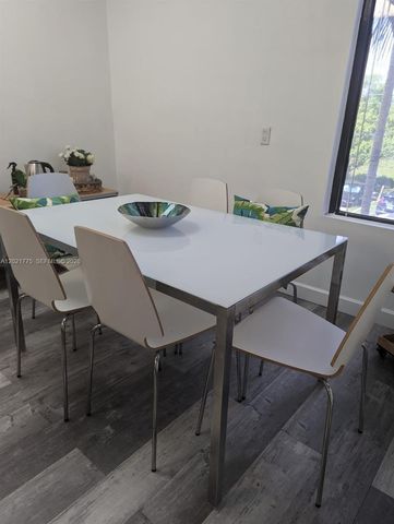 12550 Biscayne Blvd 220, North Miami, FL 33181