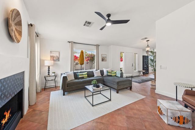 77265 Calle Sonora, La Quinta, CA 92253