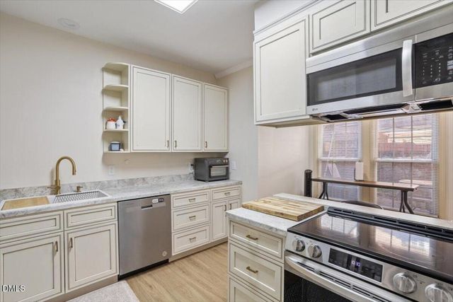 135 Presidents Drive, Durham, NC 27704