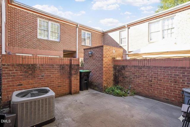 135 Presidents Drive, Durham, NC 27704