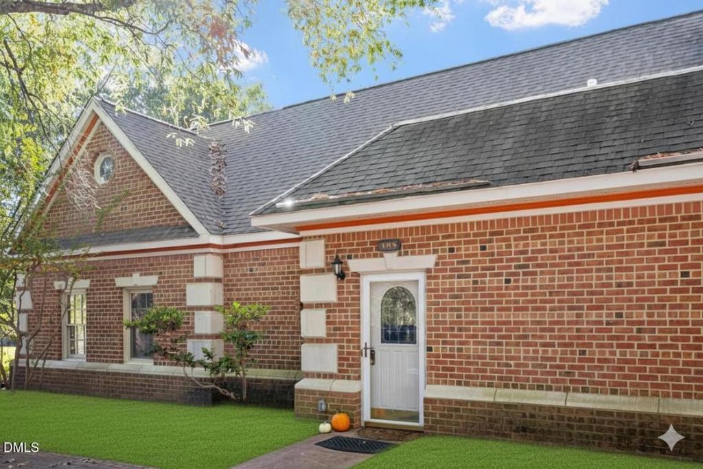 135 Presidents Drive, Durham, NC 27704