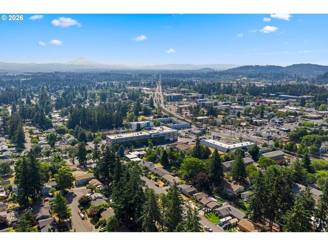 17912 Ne DAVIS St, Portland, OR 97230
