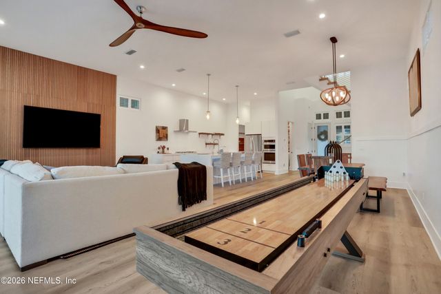 143 WASHINGTON Street, St. Augustine, FL 32084