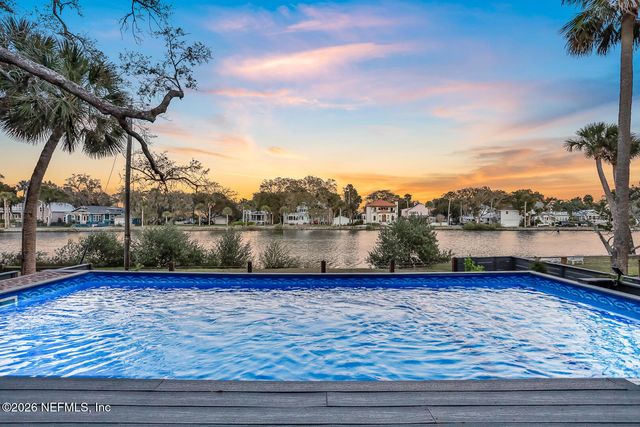 143 WASHINGTON Street, St. Augustine, FL 32084