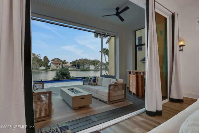 143 WASHINGTON Street, St. Augustine, FL 32084