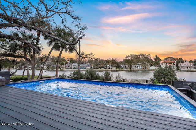 143 WASHINGTON Street, St. Augustine, FL 32084