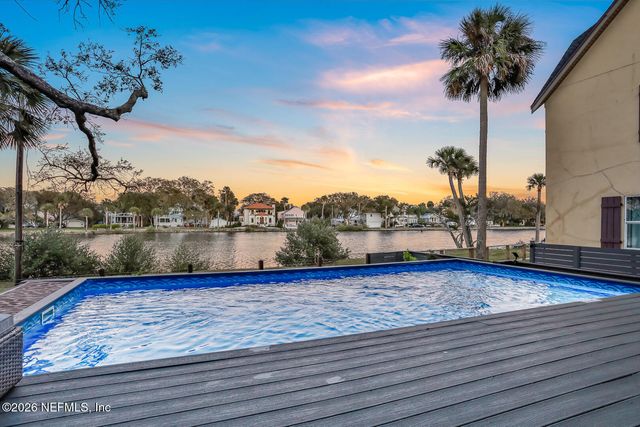 143 WASHINGTON Street, St. Augustine, FL 32084