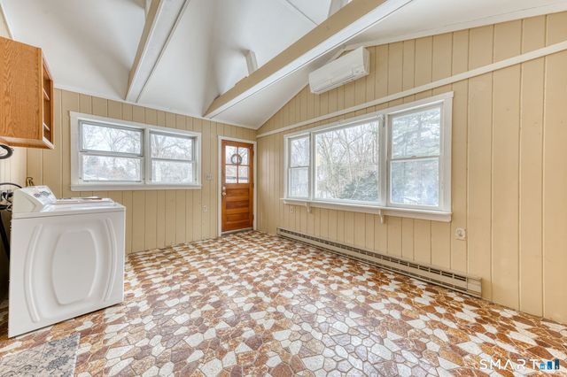 88 October Lane, Southington, CT 06479