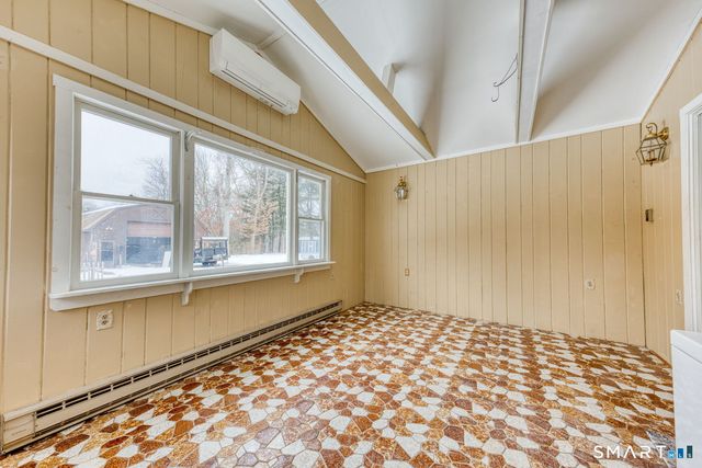 88 October Lane, Southington, CT 06479