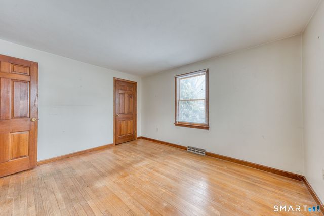 88 October Lane, Southington, CT 06479