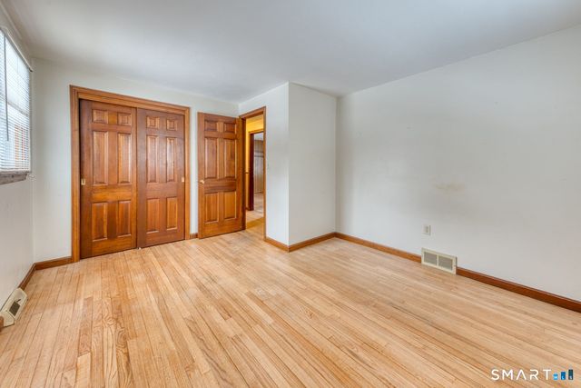 88 October Lane, Southington, CT 06479