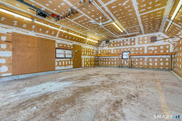 88 October Lane, Southington, CT 06479