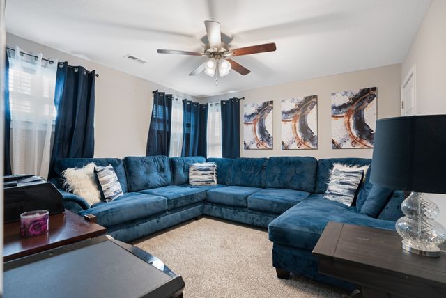 217 Quarry Overlook Way, Clarksville, TN 37043