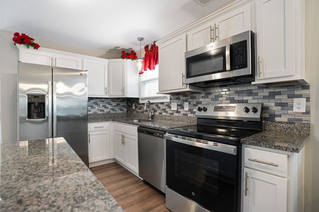 217 Quarry Overlook Way, Clarksville, TN 37043