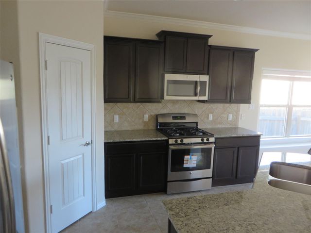 1220 Gaviota LN, Leander, TX 78641