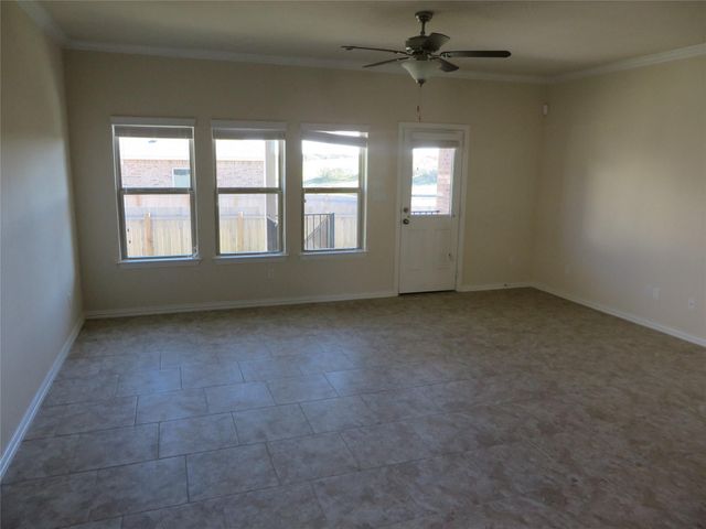 1220 Gaviota LN, Leander, TX 78641