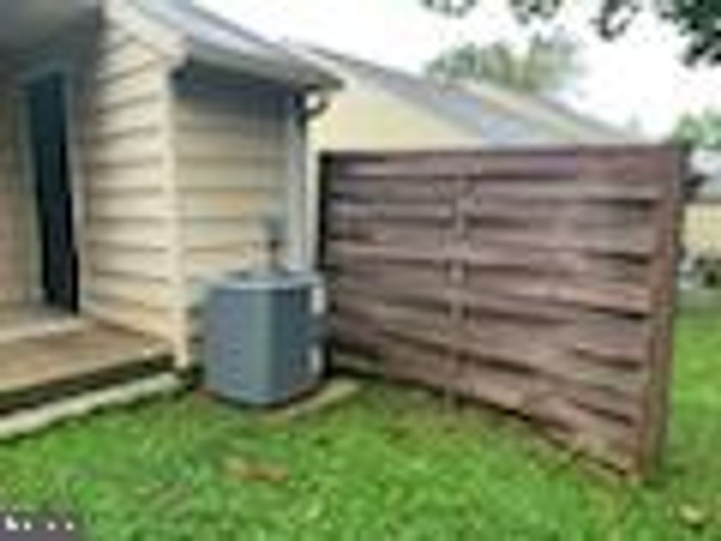 862 RUSTIC HILL DR, Chambersburg, PA 17201