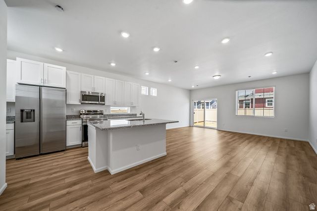 311 E KANAB CREEK DR, Saratoga Springs, UT 84045