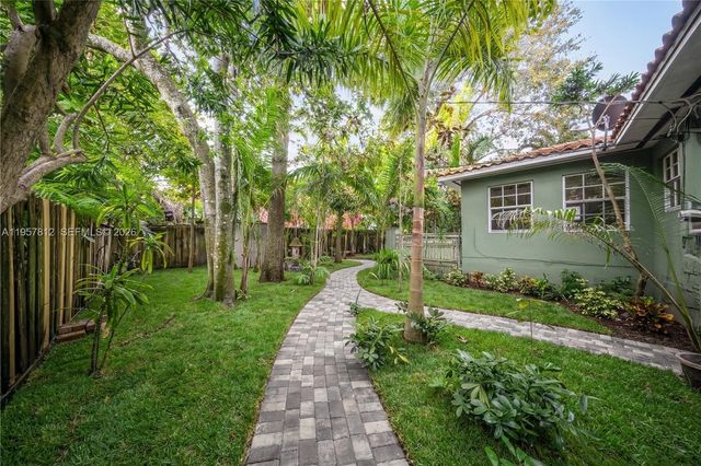 670 NE 56th St, Miami, FL 33137