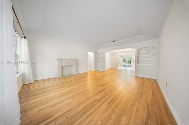 670 NE 56th St, Miami, FL 33137