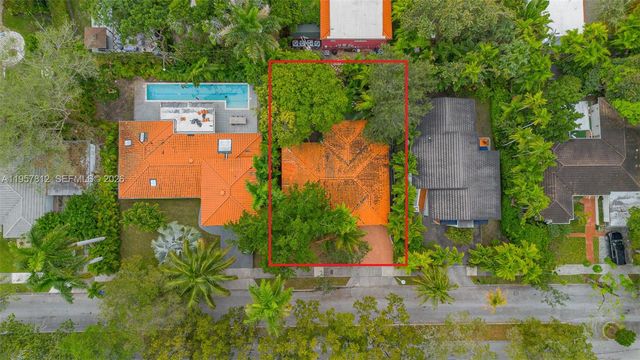 670 NE 56th St, Miami, FL 33137