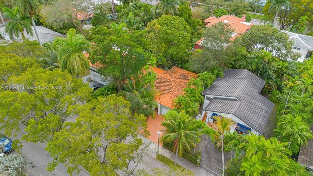 670 NE 56th St, Miami, FL 33137