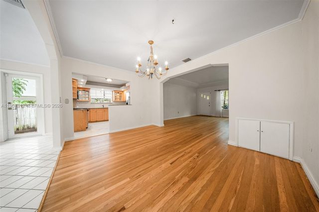 670 NE 56th St, Miami, FL 33137