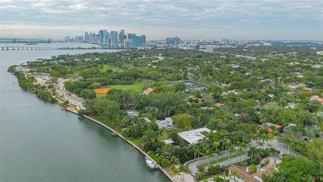 670 NE 56th St, Miami, FL 33137