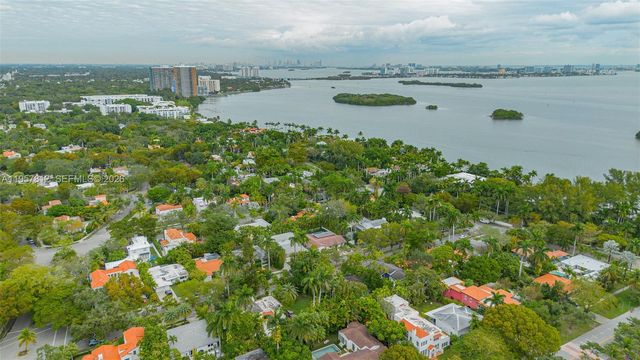 670 NE 56th St, Miami, FL 33137