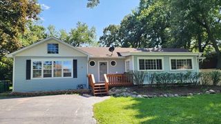 23217 W North Lakewood Lane, Lake Zurich, IL 60047