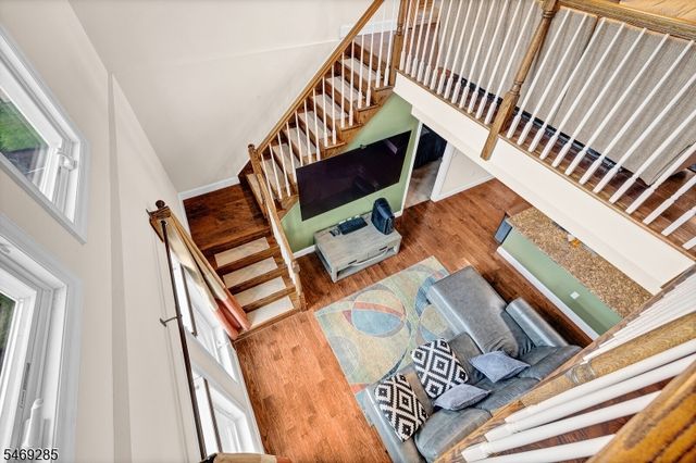 376 Riverside Ave, Rutherford Boro, NJ 07070