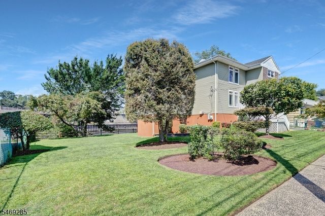 376 Riverside Ave, Rutherford Boro, NJ 07070