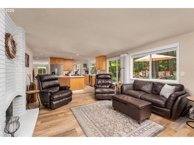 7095 Sw TIERRA DEL MAR Dr, Beaverton, OR 97007