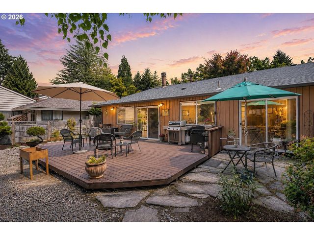 7095 Sw TIERRA DEL MAR Dr, Beaverton, OR 97007