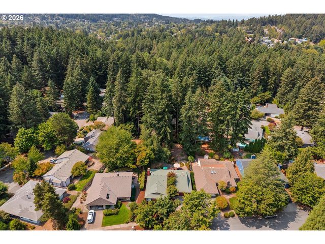 7095 Sw TIERRA DEL MAR Dr, Beaverton, OR 97007