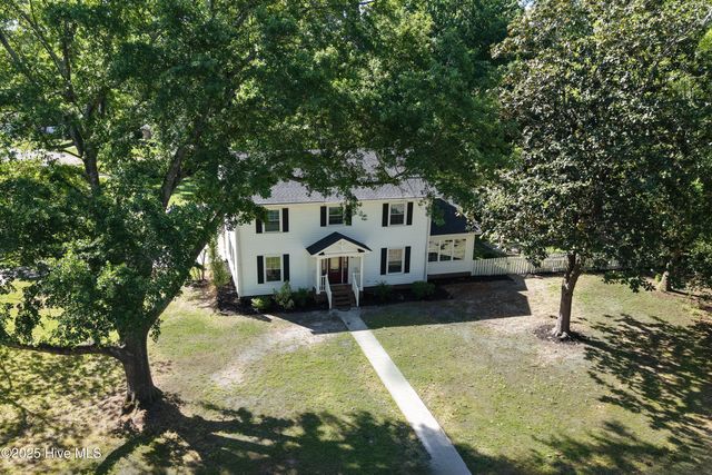 401 Club Pines Drive, Greenville, NC 27834