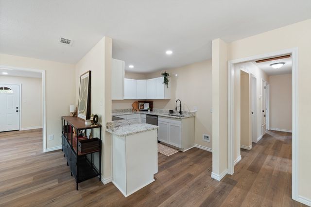101 Myers Avenue, Cleburne, TX 76033