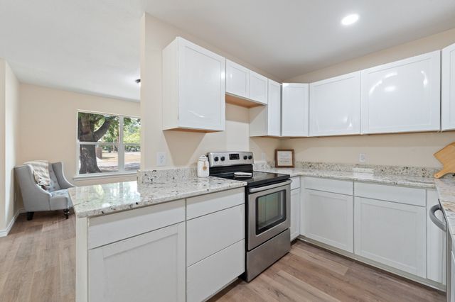 101 Myers Avenue, Cleburne, TX 76033