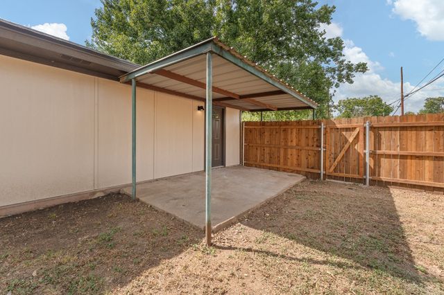 101 Myers Avenue, Cleburne, TX 76033