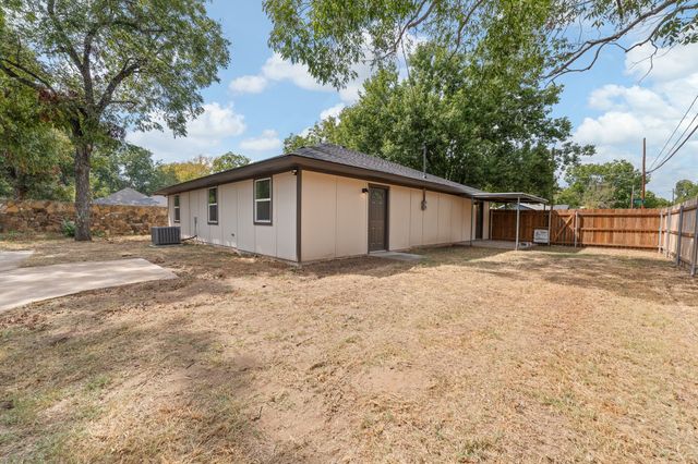 101 Myers Avenue, Cleburne, TX 76033