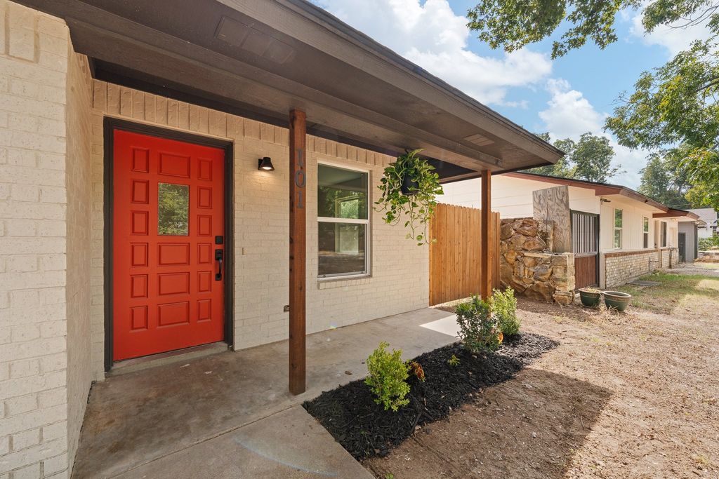 101 Myers Avenue, Cleburne, TX 76033 — photo 3