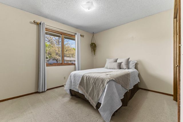 2897 Torchwood Drive, New Brighton, MN 55112
