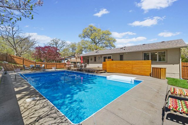 2897 Torchwood Drive, New Brighton, MN 55112