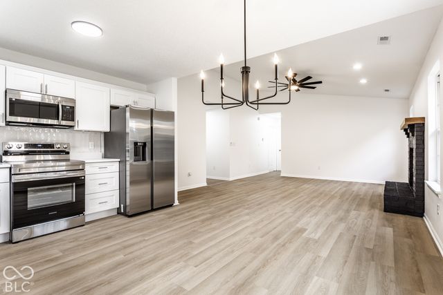 18061 Sanibel Circle, Westfield, IN 46062