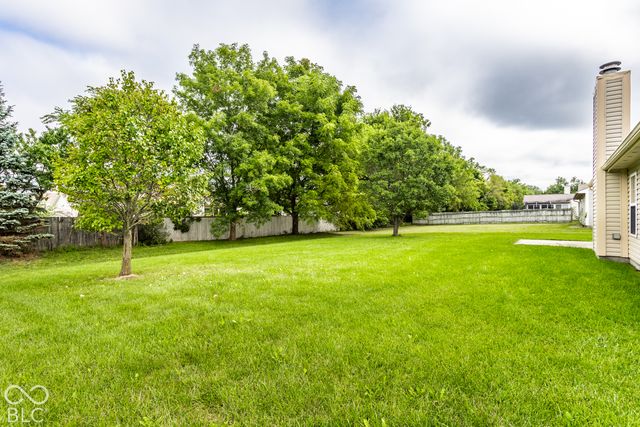 18061 Sanibel Circle, Westfield, IN 46062