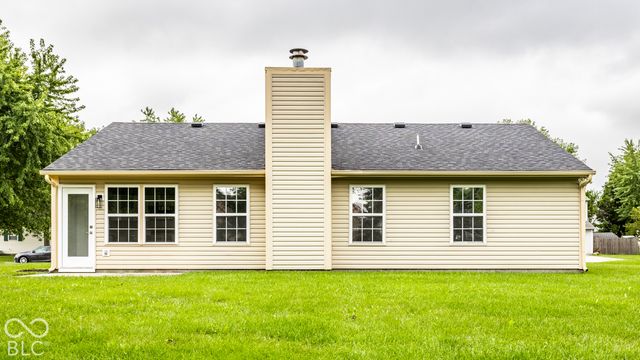 18061 Sanibel Circle, Westfield, IN 46062